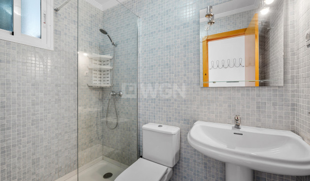 Resale - Apartment / flat - Torrevieja - Costa Blanca