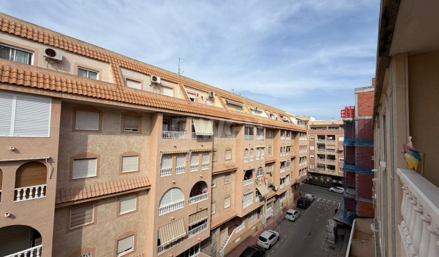 Wiederverkauf - Wohnung - Torrevieja - PARQUE DE LAS NACIONES