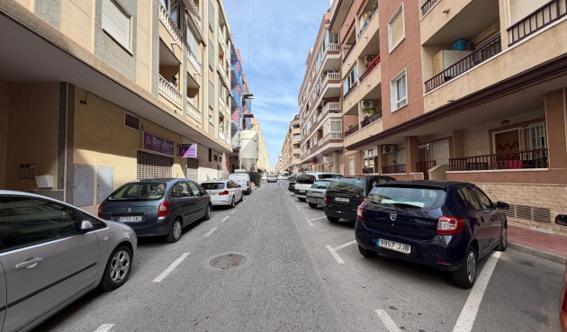 Wiederverkauf - Wohnung - Torrevieja - PARQUE DE LAS NACIONES