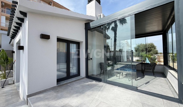 Resale - Villa - Torrevieja - Punta Prima