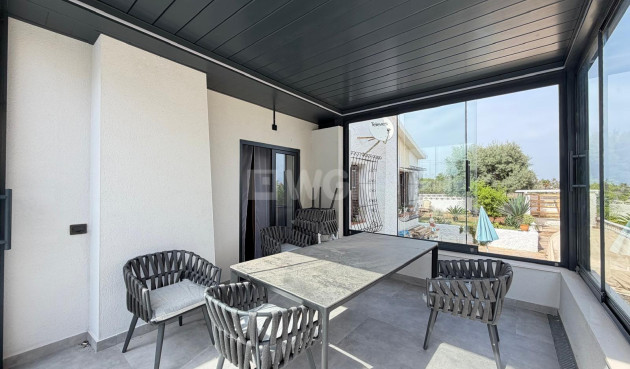 Resale - Villa - Torrevieja - Punta Prima