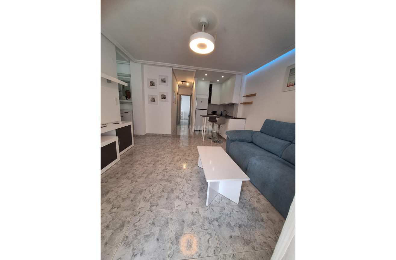 Resale - Apartment / flat - Torrevieja - Nueva Torrevieja