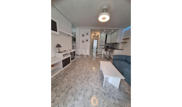 Resale - Apartment / flat - Torrevieja - Nueva Torrevieja
