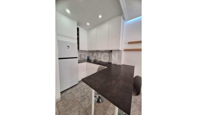 Resale - Apartment / flat - Torrevieja - Nueva Torrevieja