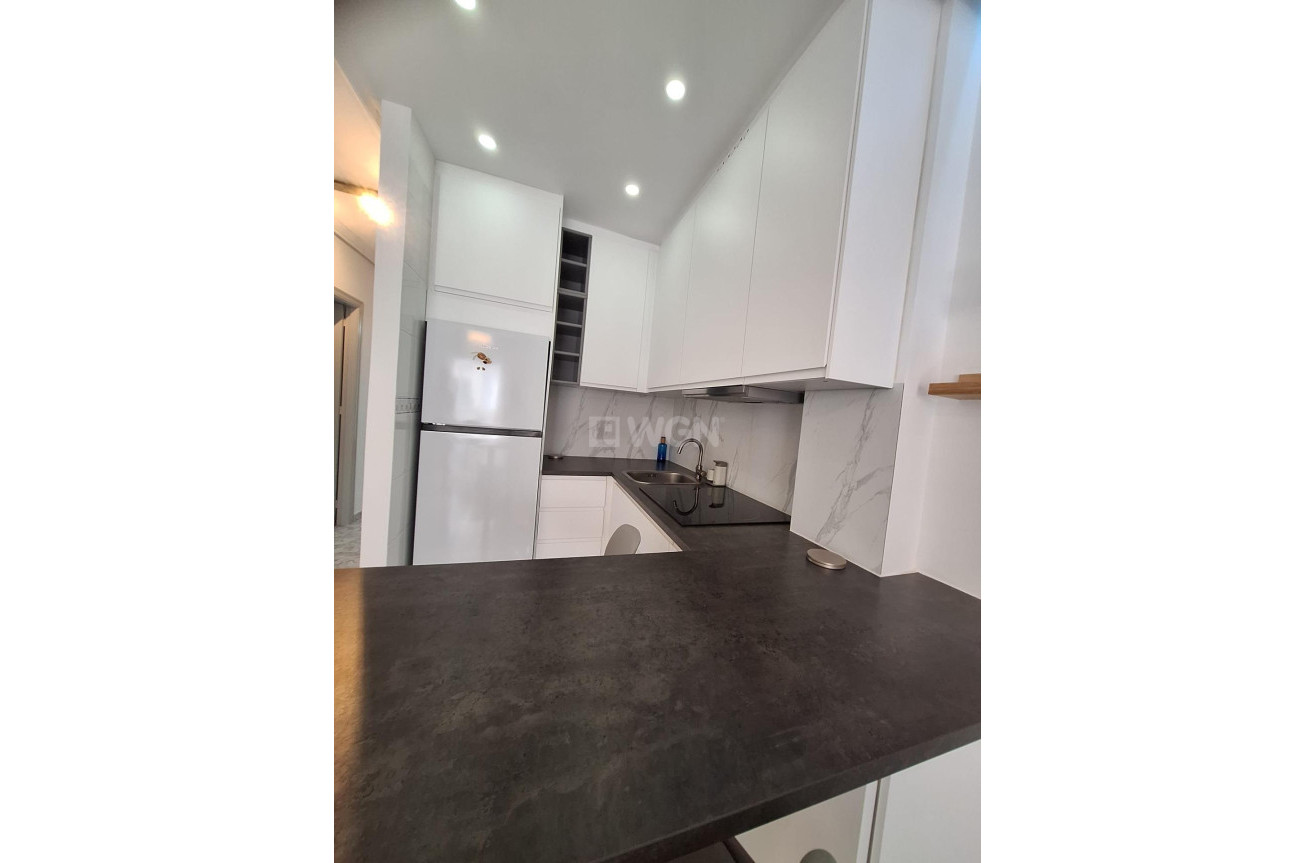 Resale - Apartment / flat - Torrevieja - Nueva Torrevieja