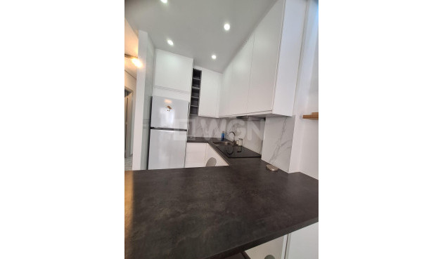 Resale - Apartment / flat - Torrevieja - Nueva Torrevieja