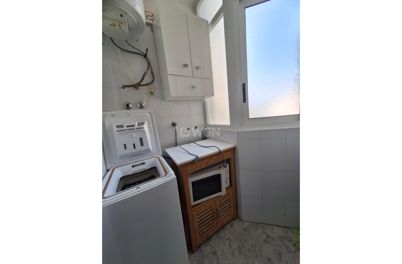 Resale - Apartment / flat - Torrevieja - Nueva Torrevieja