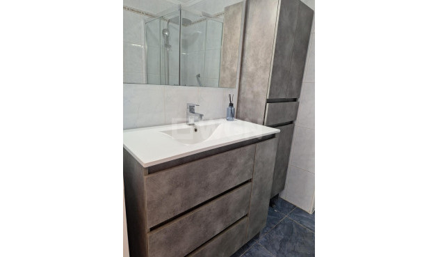 Resale - Apartment / flat - Torrevieja - Nueva Torrevieja