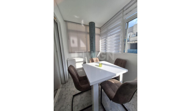 Resale - Apartment / flat - Torrevieja - Nueva Torrevieja