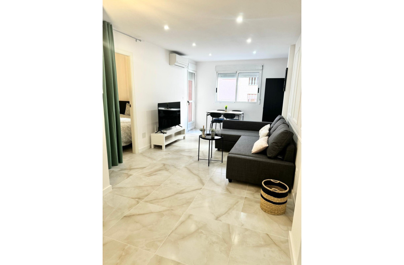 Wiederverkauf - Wohnung - Torrevieja - Centro