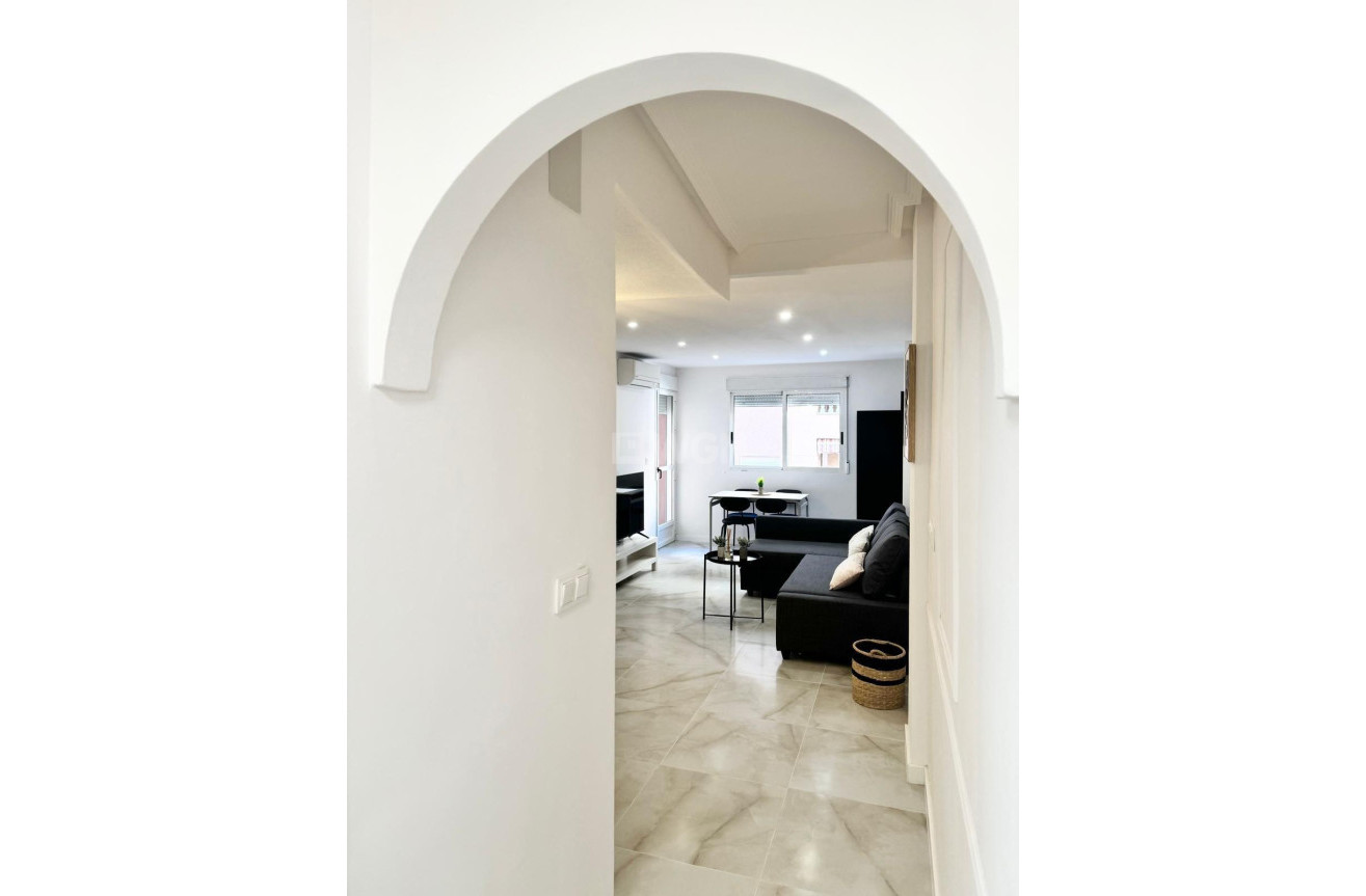 Wiederverkauf - Wohnung - Torrevieja - Centro
