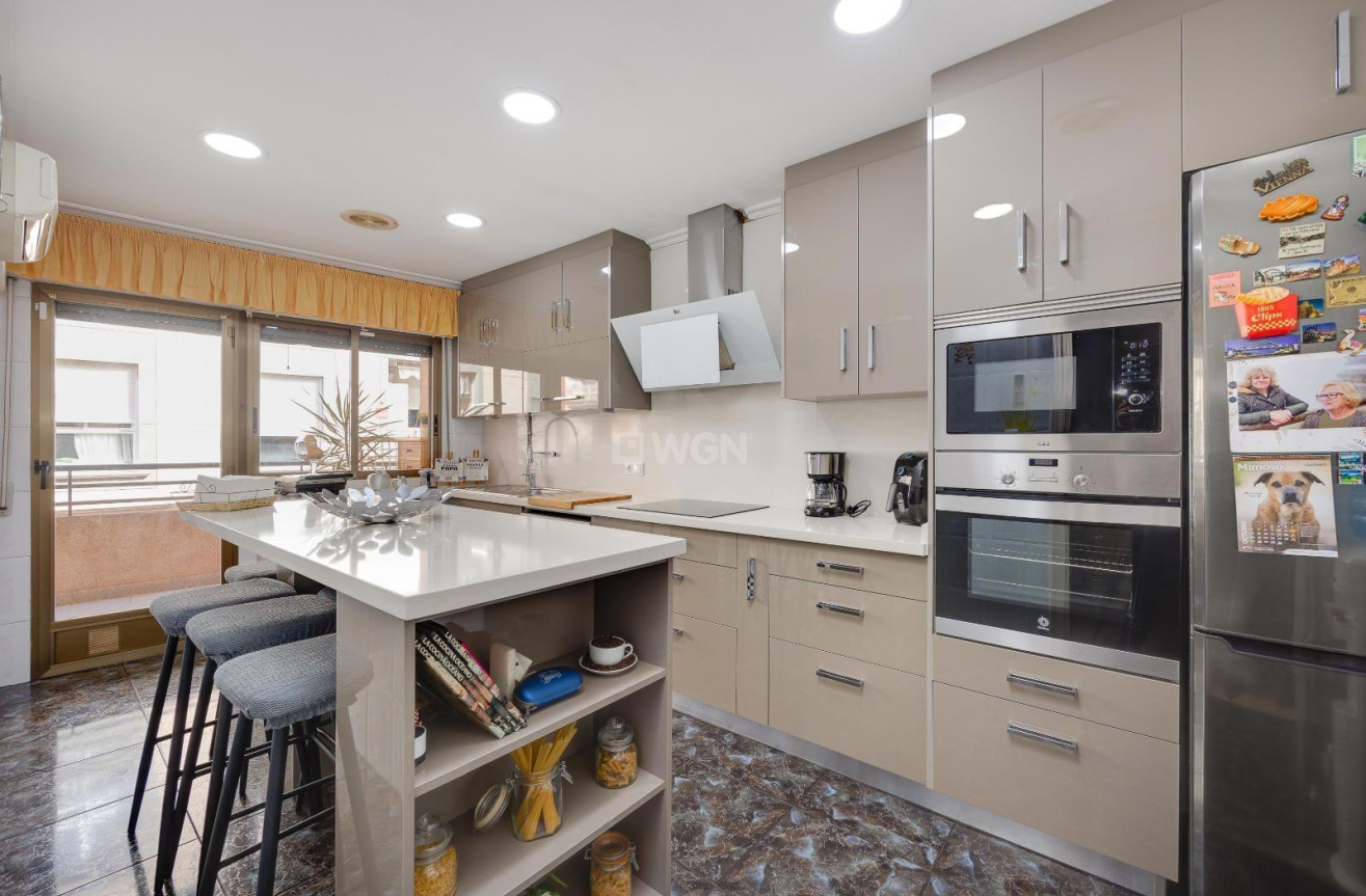 Wiederverkauf - Wohnung - Torrevieja - Centro