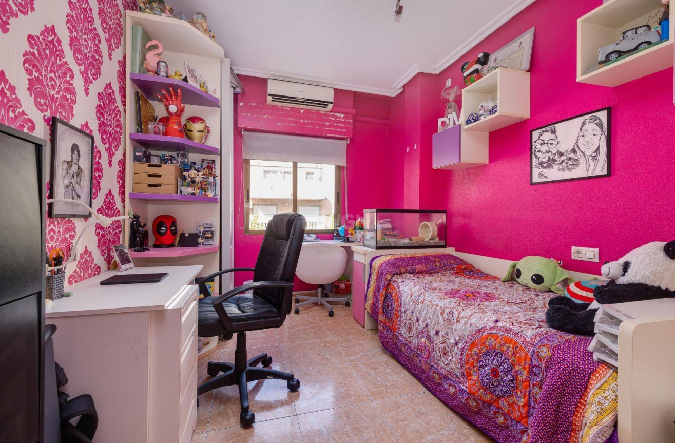 Wiederverkauf - Wohnung - Torrevieja - Centro