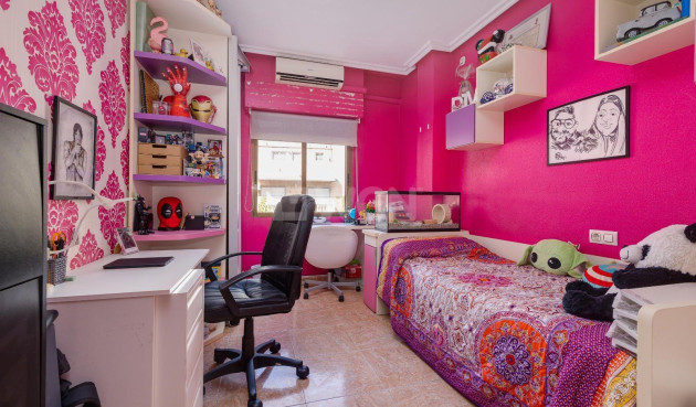 Wiederverkauf - Wohnung - Torrevieja - Centro