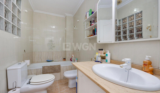 Wiederverkauf - Wohnung - Torrevieja - Centro