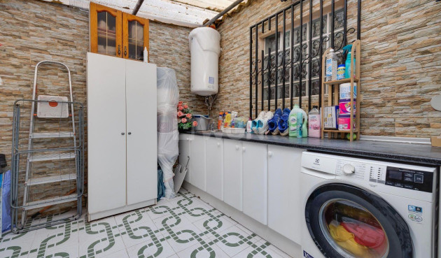 Wiederverkauf - Wohnung - Torrevieja - Centro