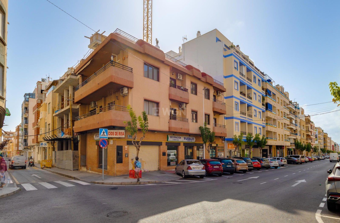 Wiederverkauf - Wohnung - Torrevieja - Centro