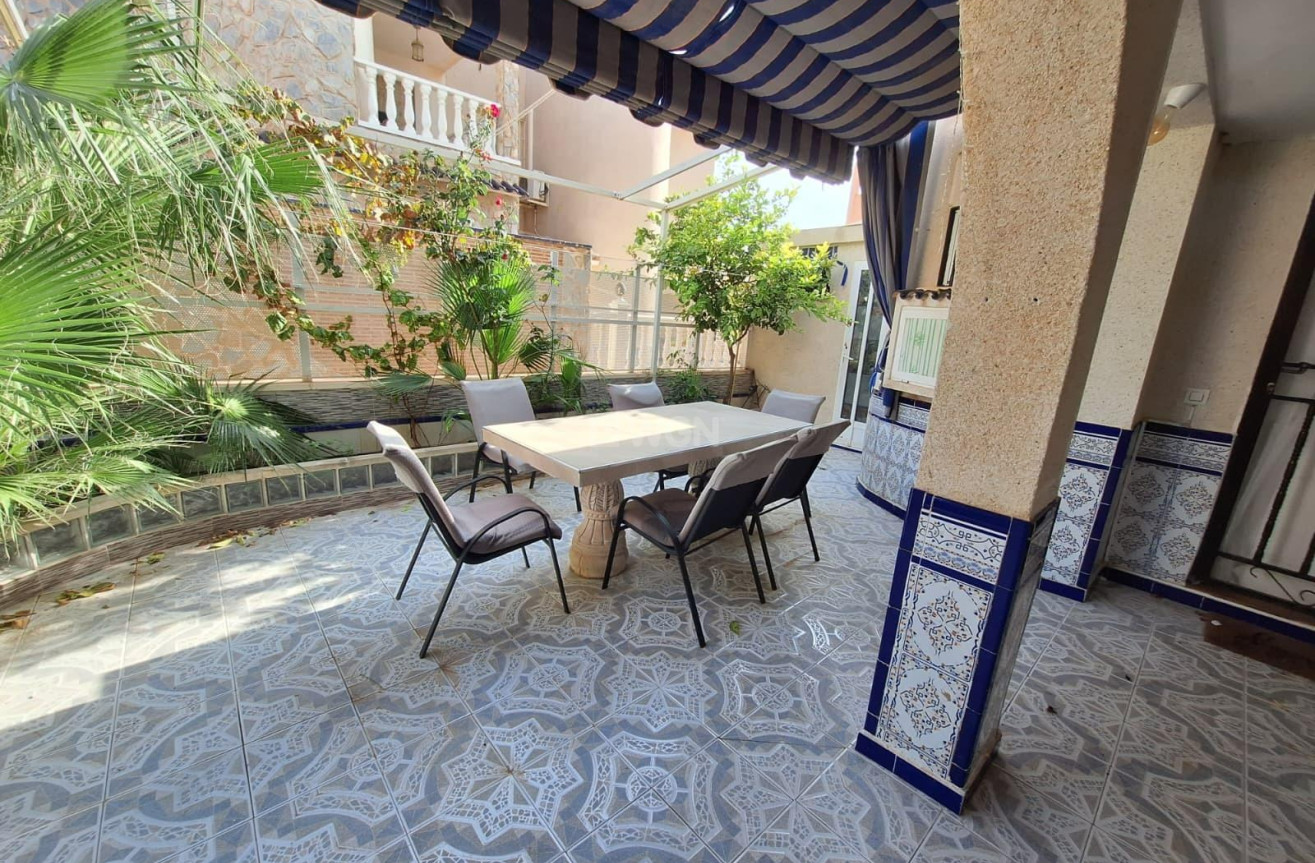 Odsprzedaż - Villa - Torrevieja - Carrefour