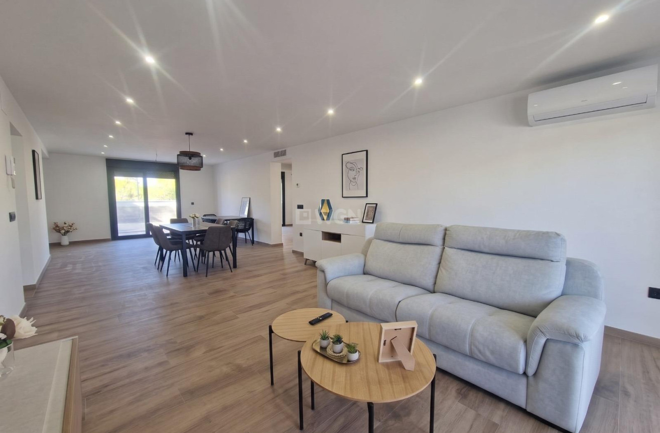Resale - Villa - Torrevieja - Los Balcones - Los Altos del Edén