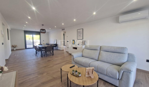 Resale - Villa - Torrevieja - Los Balcones - Los Altos del Edén