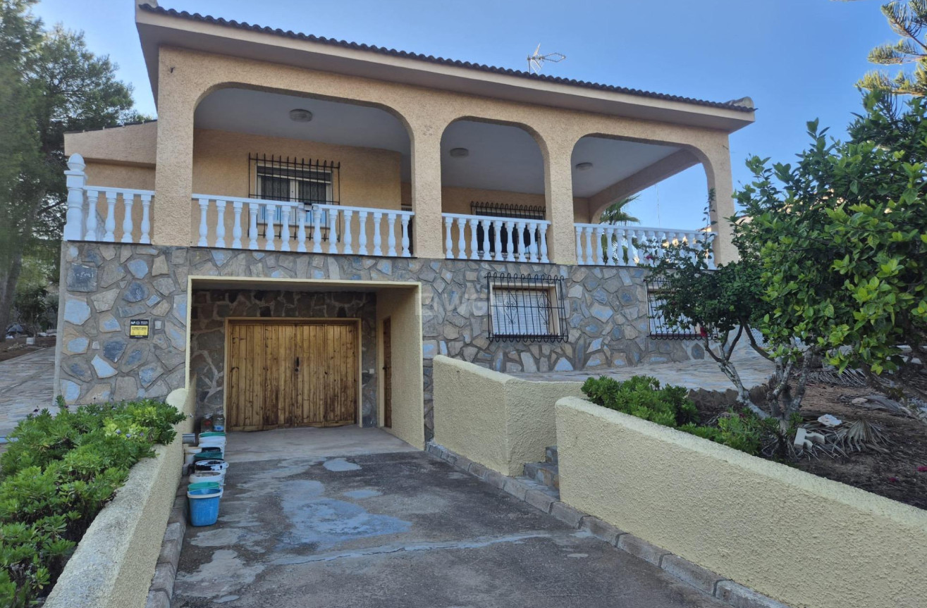 Wiederverkauf - Villa - Torrevieja - Los Balcones - Los Altos del Edén