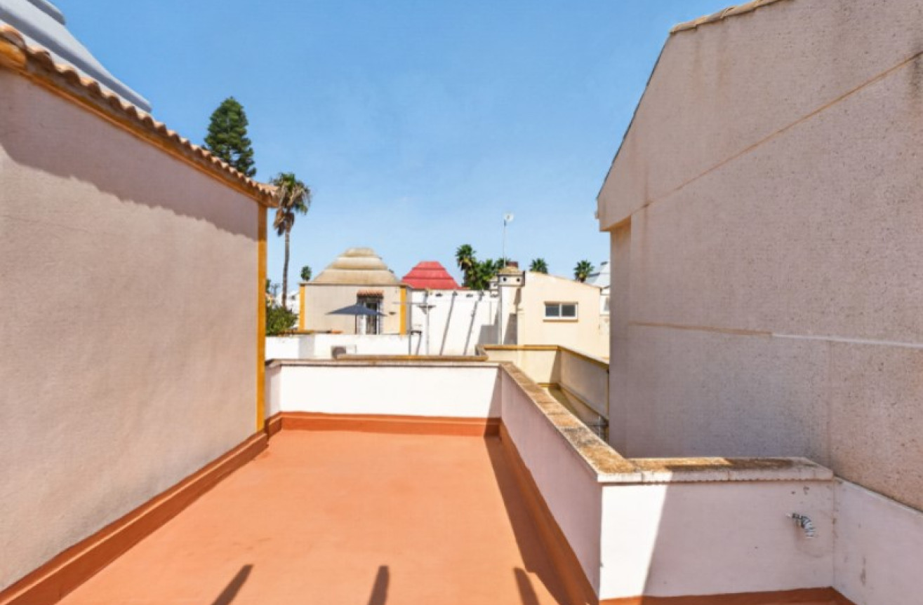 Odsprzedaż - Kamienica - Torrevieja - Costa Blanca