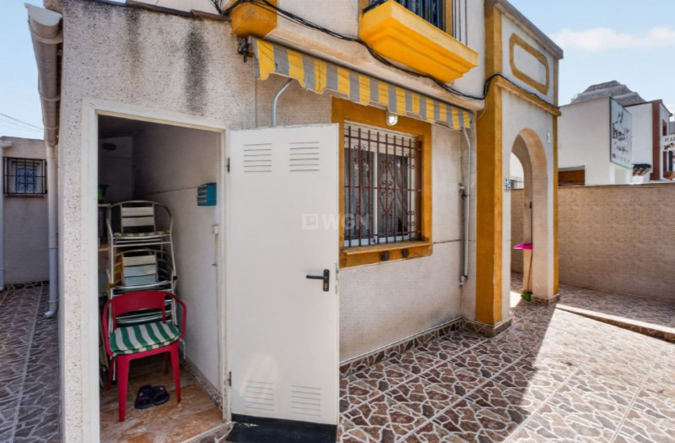 Odsprzedaż - Kamienica - Torrevieja - Costa Blanca