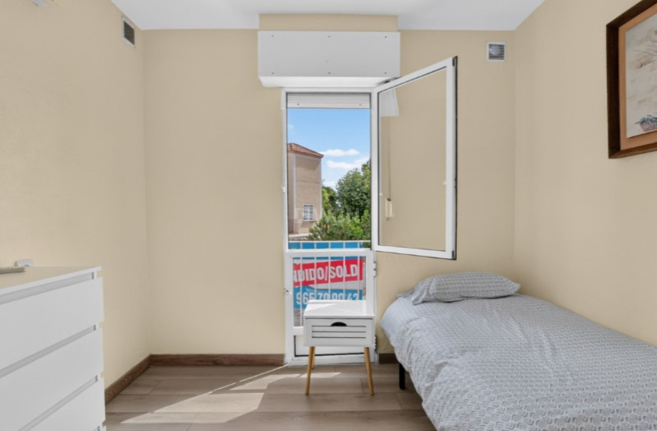 Resale - Townhouse - Torrevieja - Costa Blanca