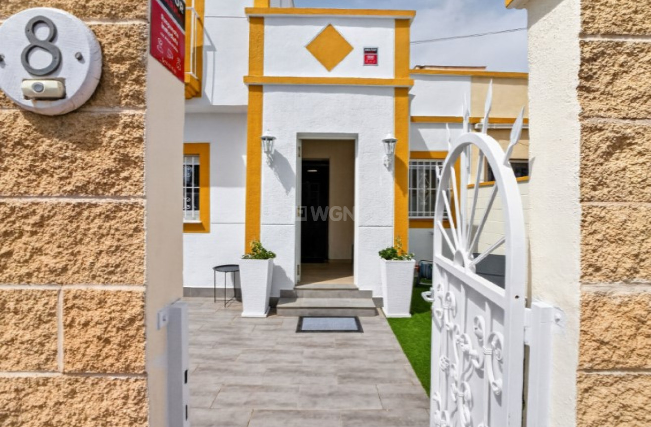 Resale - Townhouse - Torrevieja - Costa Blanca