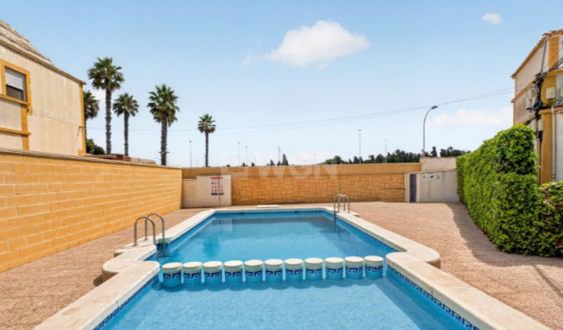 Resale - Townhouse - Torrevieja - Costa Blanca