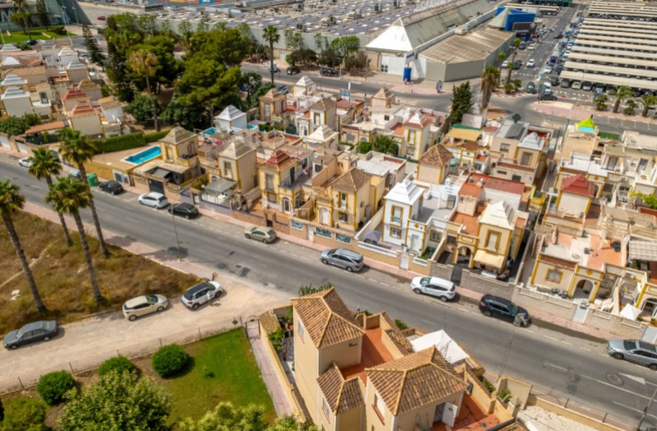 Resale - Townhouse - Torrevieja - Costa Blanca