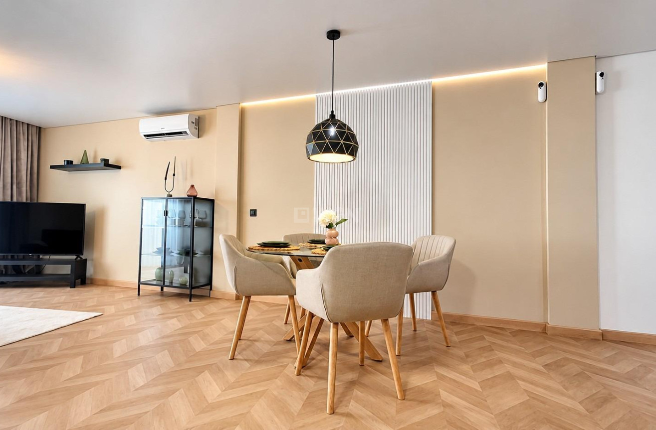 Resale - Apartment / flat - Torrevieja - Playa del Cura