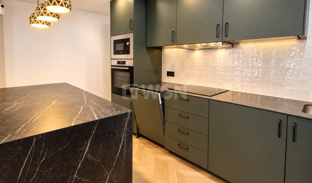 Resale - Apartment / flat - Torrevieja - Playa del Cura