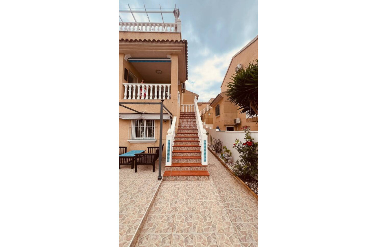 Odsprzedaż - Villa - Villamartin - Costa Blanca