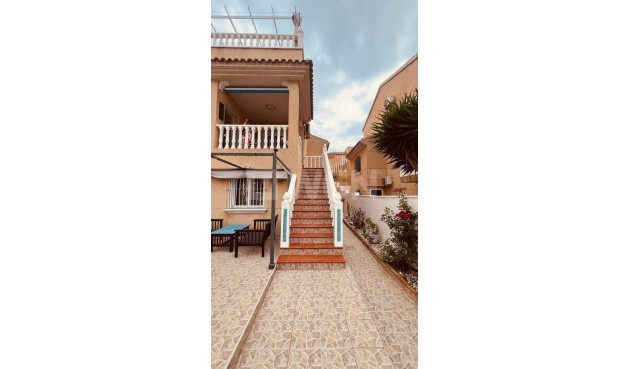 Odsprzedaż - Villa - Villamartin - Costa Blanca