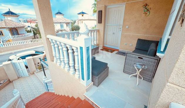 Odsprzedaż - Villa - Villamartin - Costa Blanca