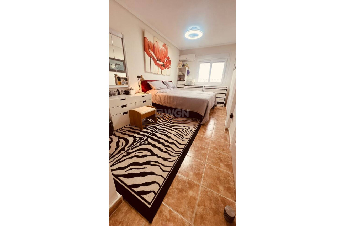 Odsprzedaż - Villa - Villamartin - Costa Blanca
