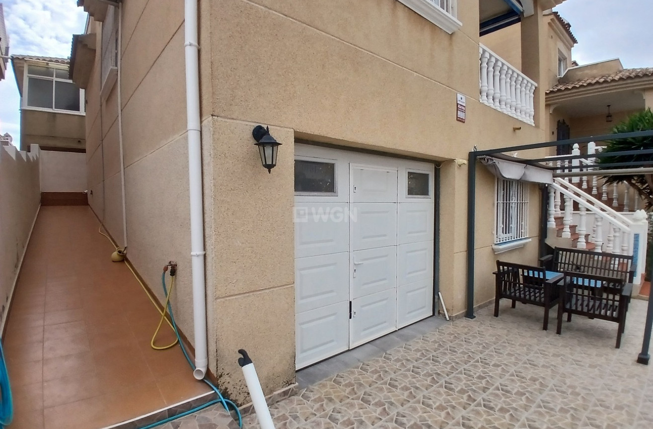 Odsprzedaż - Villa - Villamartin - Costa Blanca
