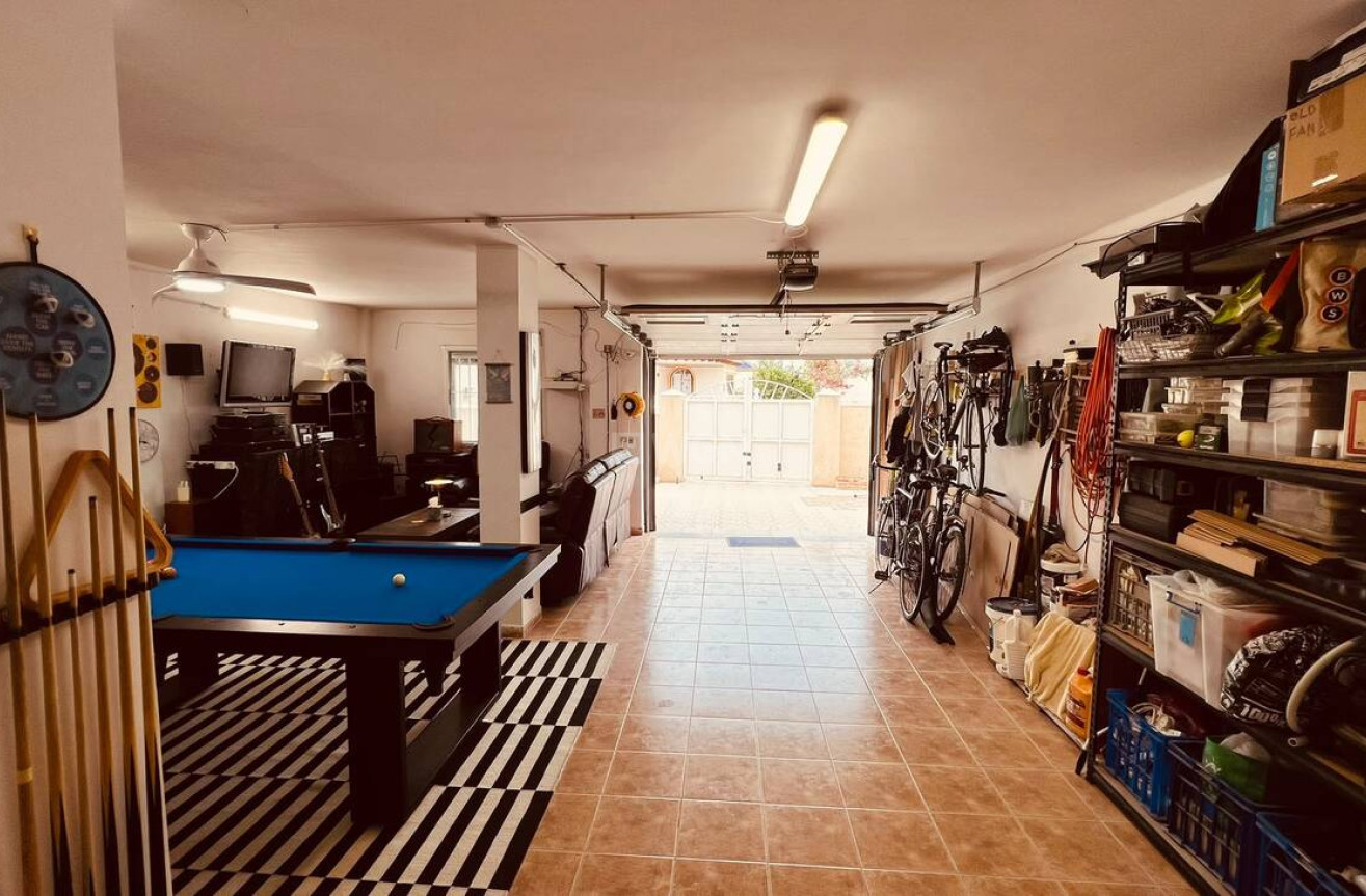 Odsprzedaż - Villa - Villamartin - Costa Blanca