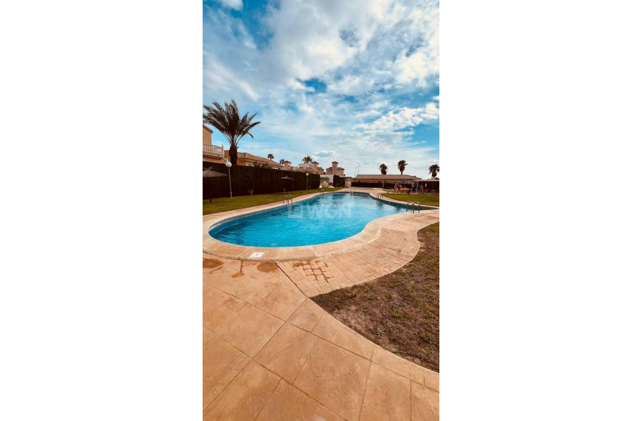 Odsprzedaż - Villa - Villamartin - Costa Blanca