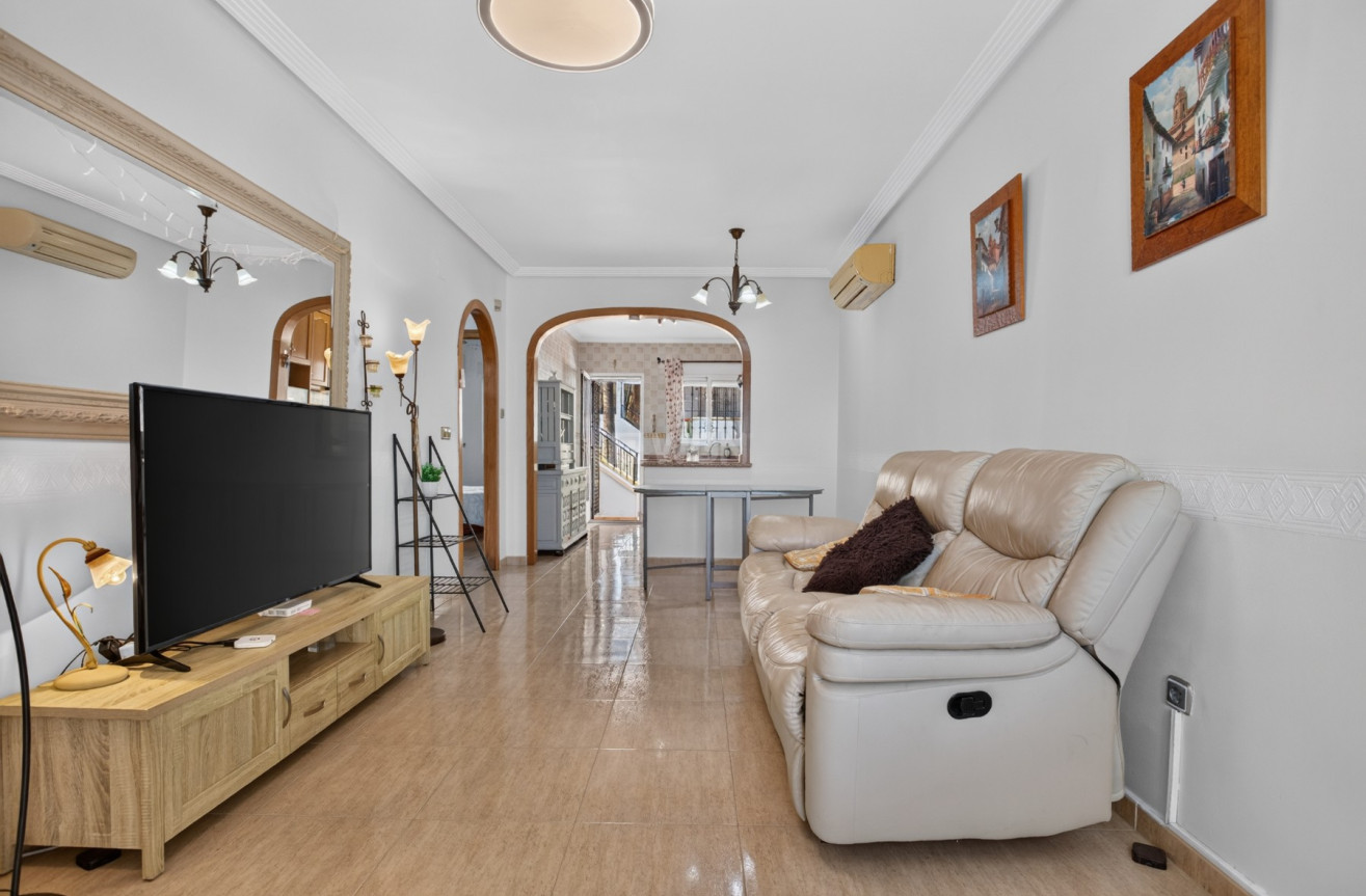 Odsprzedaż - Villa - Orihuela Costa - Costa Blanca
