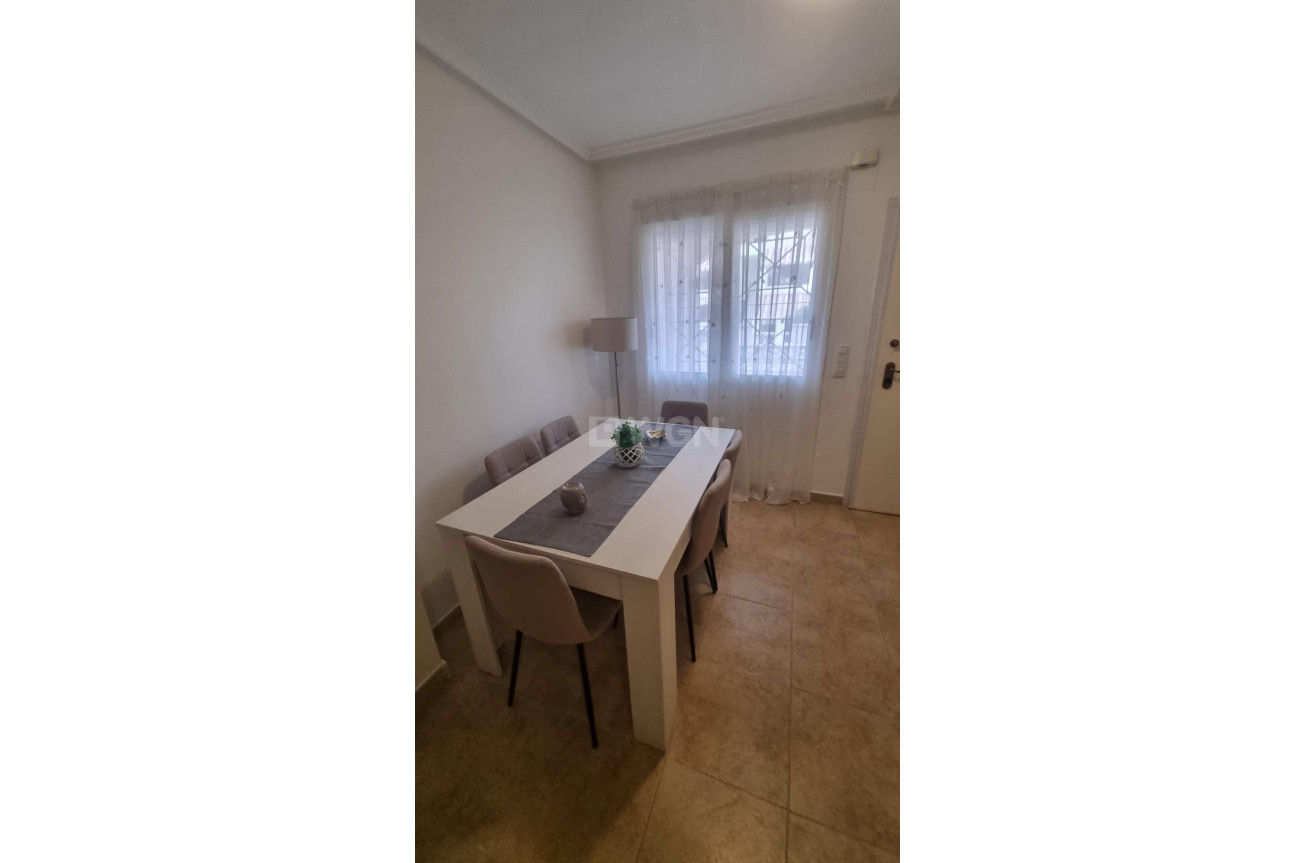 Odsprzedaż - Bungalow - Torrevieja - Torreblanca
