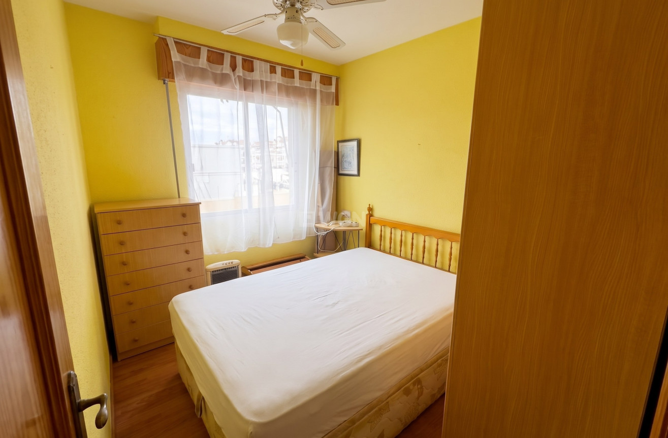 Resale - Apartment / flat - Torrevieja - Costa Blanca