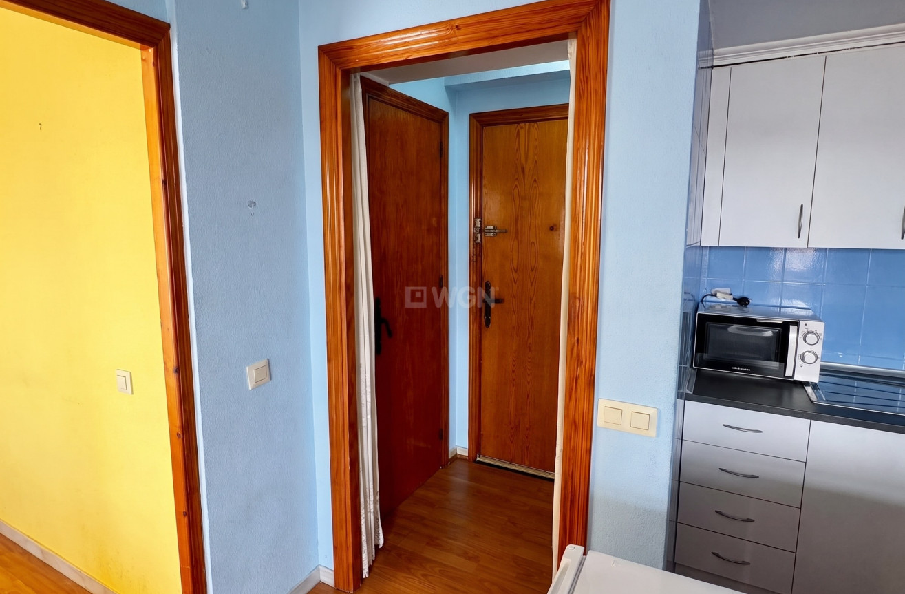 Resale - Apartment / flat - Torrevieja - Costa Blanca
