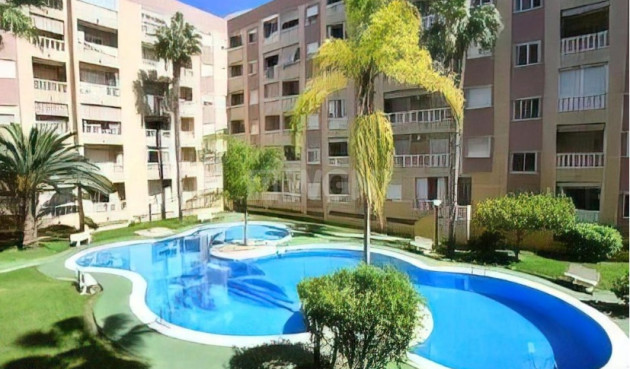 Odsprzedaż - Daszek - Torrevieja - PARQUE DE LAS NACIONES