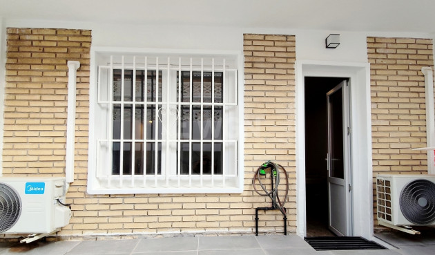 Reventa - Apartamento / piso - La Mata - Costa Blanca