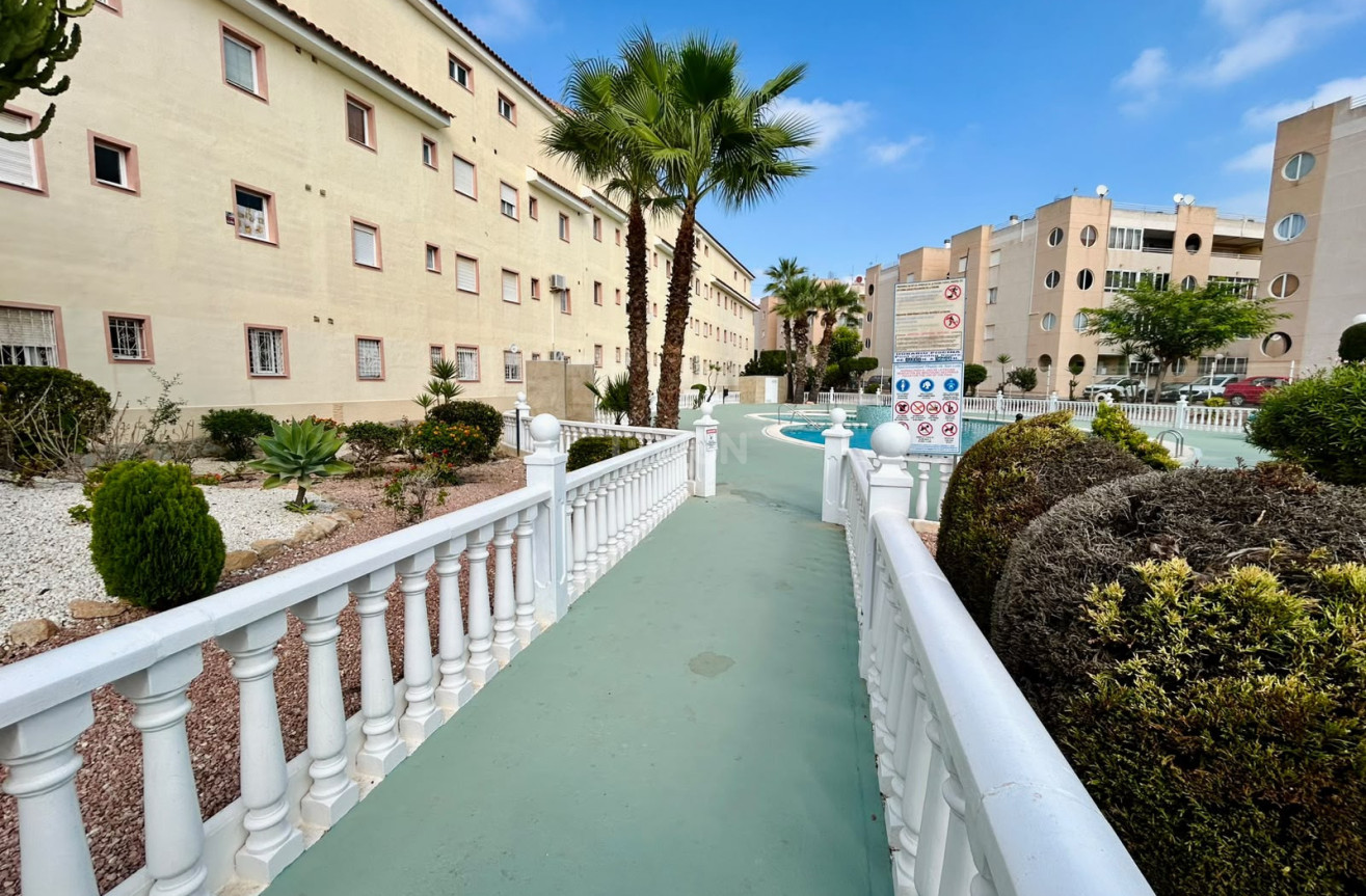 Resale - Townhouse - Torrevieja - Costa Blanca