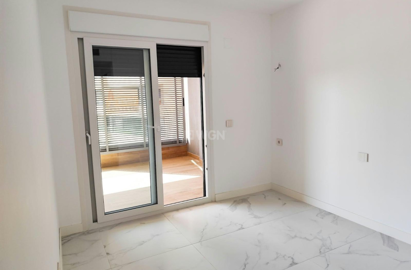 Wiederverkauf - Wohnung - Orihuela Costa - Punta Prima