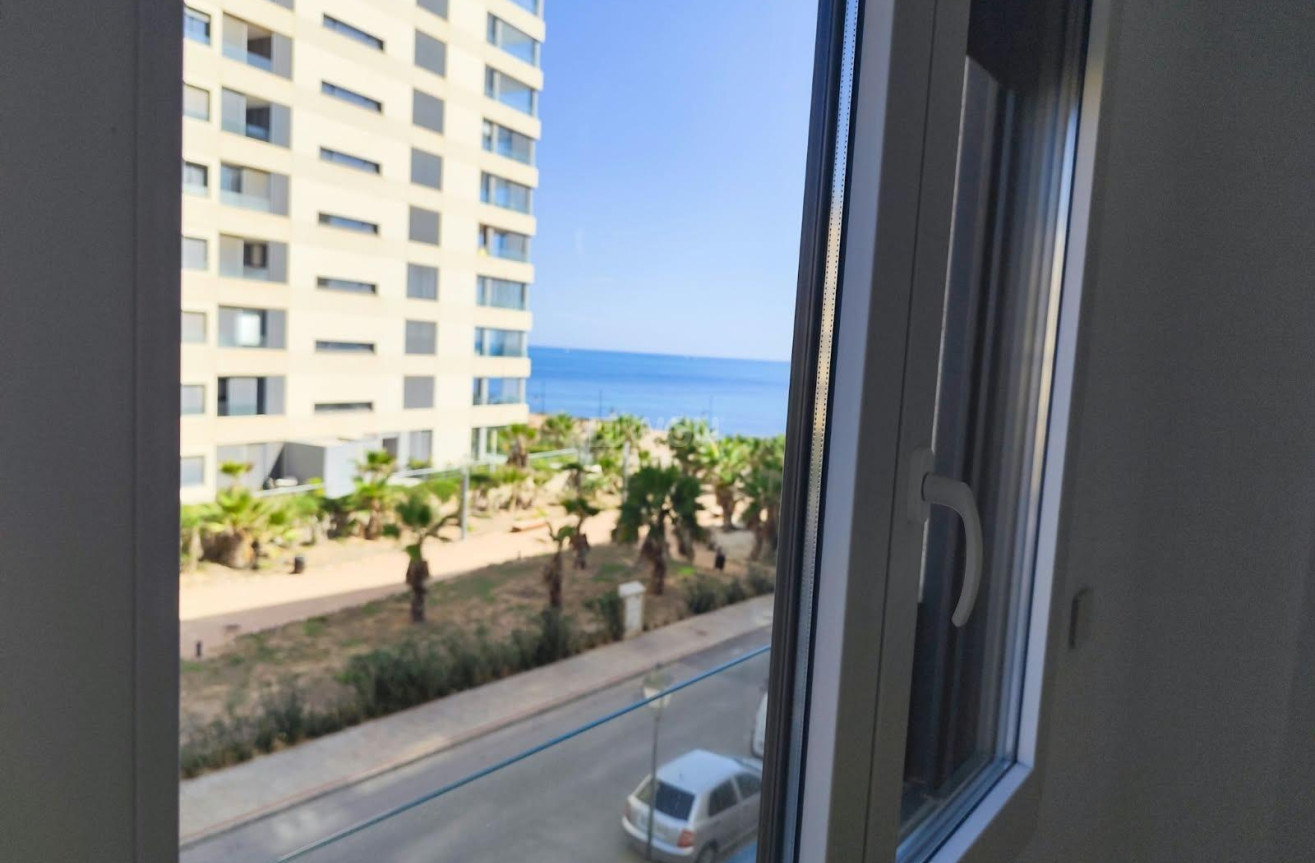 Wiederverkauf - Wohnung - Orihuela Costa - Punta Prima