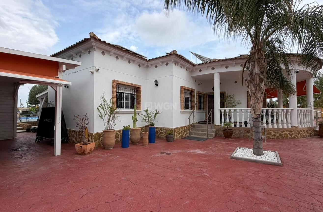 Odsprzedaż - Villa - Catral - Comunidad Valenciana